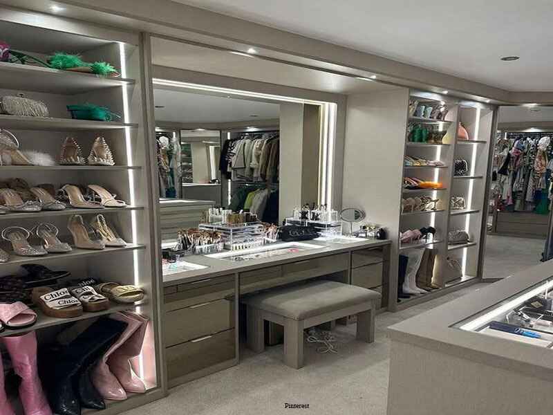 Custom Home Storage Solutions by ASASA  Constructions