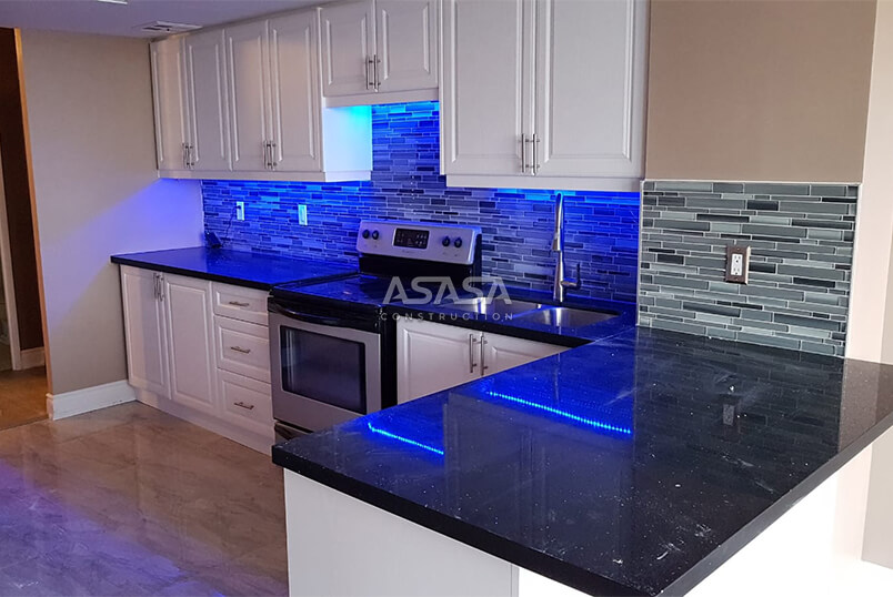 COUNTERTOP, SINK & BACKSPLASH